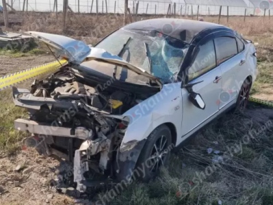 Մուսալեռում բախվել են 2 «Nissan» և «LADA»-ն. «Nissan»-ներից մեկև բախվել է ծառերին, կոտրել գազատարը և հայտնվել դաշտում