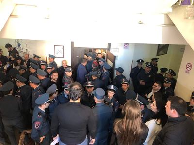 Դատարանն անվավեր է ճանաչել Բրսյուսովի համալսարանի պրոռեկտոր Ցոլակ Ակոպյանին աշխատանքից ազատելու հրամանը