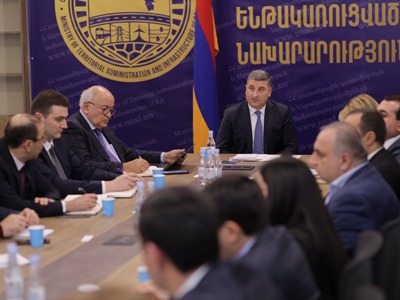 Խորհրդակցություն ՏԿԵՆ-ում. նախարարը հետաքրքրվել է գարնանային ոռոգման սեզոնի մեկնարկին ընդառաջ ՋՕԸ-ների աշխատանքով