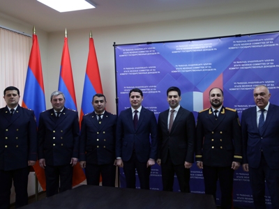 Ռուստամ Բադասյանը պարգեւատրել է Արգիշտի Քյարամյանին