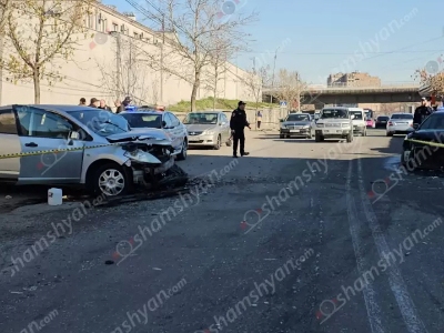 В Ереване пьяный в стельку водитель спровоцировал ДТП: Пострадали женщина с ребенком
