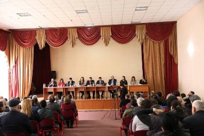 «Հրապարակ». Փաշինյանն արցախիցների հարցով անցավ պլան Բ-ի