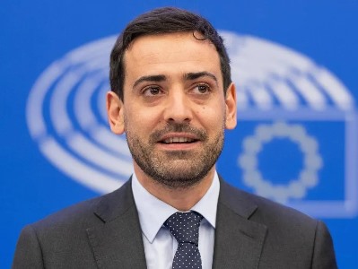 Глава МИД Франции: Территориальная целостность Армении сегодня оспаривается Азербайджаном