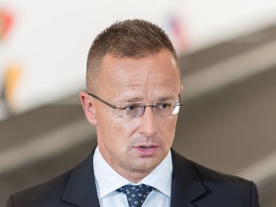 Глава МИД: Венгрия не участвует в усилиях НАТО по координации военных поставок Украине