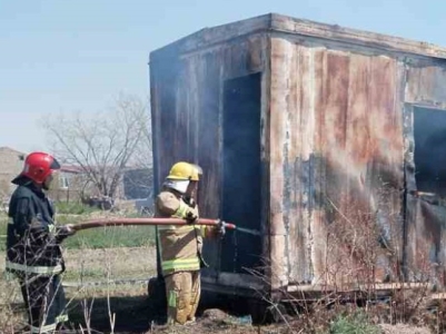 Սարդարապատ գյուղում այրվել է վագոն-տնակ