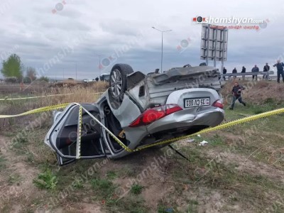 Նախկին քննիչը «Hyundai Elantra»-ով մի քանի պտույտ շրջվել է և հայտնվել դաշտում․ մարմինը հայտնաբերվել է մեքենայից դուրս