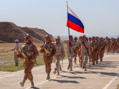 Россия и Таджикистан проводят военные учения
