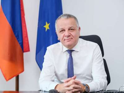 Հայաստանում ԵՄ դեսպանը՝ կրթության և հոգեկան առողջության կարևորության մասին
