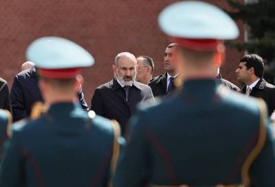 «Հրապարակ». Մասնակցե՞լ, թե՞ չմասնակցել «պառադին»