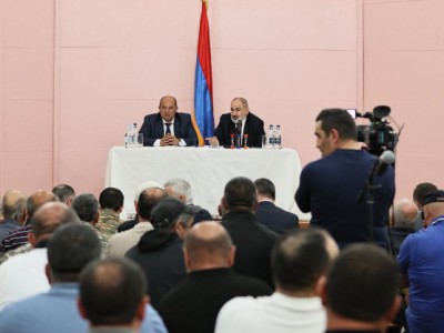 «Փաստ». Հանձնման հերթական արարը. ոսկեպարցիներին այլ բան է ասում, իսկ իրականում այլ բան պայմանավորվում