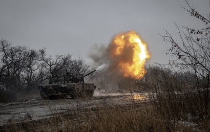СМИ: Российские войска штурмуют позиции ВС Украины с привлечением тяжелой бронетехники