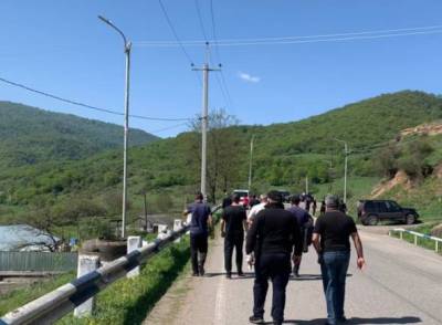 «Հրապարակ». Գյուղից հետեւում են դիրքերի քանդմանը