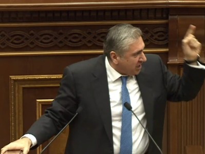 «Պիլոտային սահմանազատումը» իրականում Հայաստանը մաս-մաս կտրտելով թշնամուն տալու գործընթաց է. Արթուր Խաչատրյան