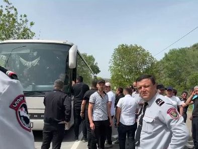 Կիրանցում ոստիկանների հետ բախման դեպքով ՔԿ հրավիրված 3 անչափահասները որպես վկա ու տուժող են․ ծնող
