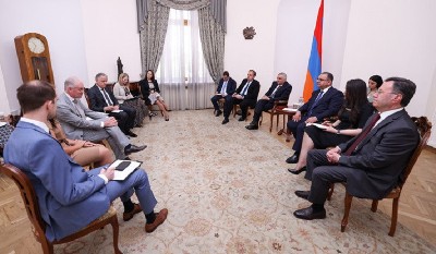 Անհրաժեշտ է, որ ՀՀ-ն մասնակցի տարածաշրջանային ենթակառուցվածքային ծրագրերին. Կոոպմանը հանդիպել է ՀՀ փոխվարչապետներին