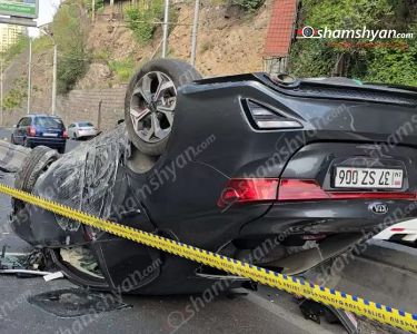 Երևանում «Kia»-ն Մյասնիկյան պողոտայում կոտրել է արագաչափը, ապա աղբամաններն ու գլխիվայր շրջվել. կա 4 վիրավոր