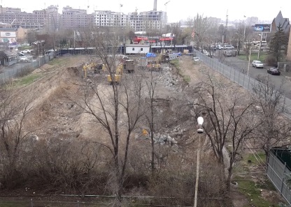 Օրգանական քիմիայի ինստիտուտի հարակից տարածքում շինարարությունը դադարեցվել է