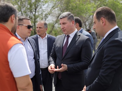 ՏԿԵ նախարարը հետևել է Մեծամոր–ՀԱԷԿ ավտոճանապարհի հիմնանորոգման աշխատանքներին