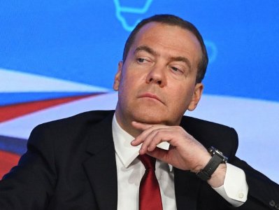 Medvedev warns of nuclear attacks on European capitals in case of sending troops to Ukraine