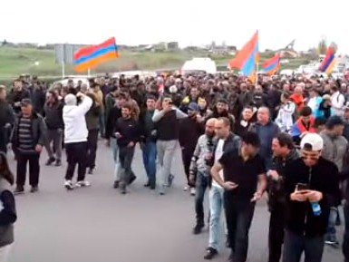 Նորատուսցիները, գավառցիները, վարդենիսցիները միացել են քայլերթին