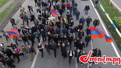 «Ժողովուրդ». Իրավապահ համակարգում որոշ գործընթացներ կանգ են առել. միգուցե երթը հասնի Երեւան ու գործընթացներ սկսվեն