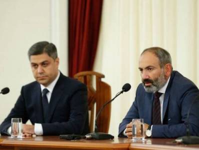 «Հրապարակ». Ինչո՞վ է բացատրվում Փաշինյանի ատելությունը Վանեցյանի հանդեպ