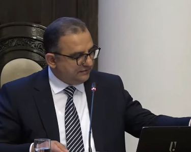 Կառավարությունը ռեկորդային ժամանակում՝ 10 րոպեում, քննարկեց եւ ընդունեց 3 որոշում. Նիստն ավարտվեց