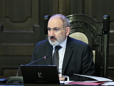Եթե պետպատվերով չեք, կրկնակի շատ եք ծախսում՝ կոնյակներով, բոմբոներկաներով, փողերով. Փաշինյանը կոչն արեց հարկ վճարել