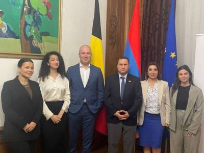 Բրյուսելում ՀՀ դեսպանը հանդիպել է Բելգիայի ընտրություններին առաջադրված հայ թեկնածուների հետ