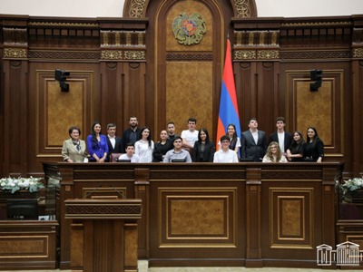 ՄԻՊ-ին առընթեր երեխաների և երիտասարդների իրավունքների հարցերով հասարակական խորհրդի անդամները այցելել են ԱԺ