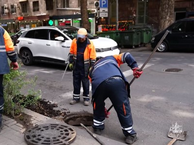 Երևանում շարունակվում են հեղեղատար համակարգերի մաքրման աշխատանքները․ քաղաքապետարան