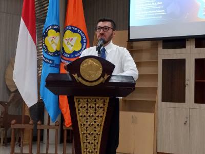 The world is ‘moving’ to Asia: Armenian orientalist establishes academic relations with Indonesia (PHOTOS)
