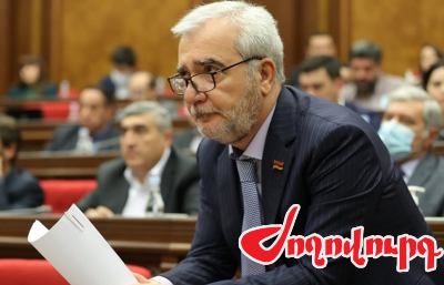 «Ժողովուրդ». Անդրանիկ Քոչարյանը իշխանության 6 տարում գրեթե կրկնապատկել է կարողությունը
