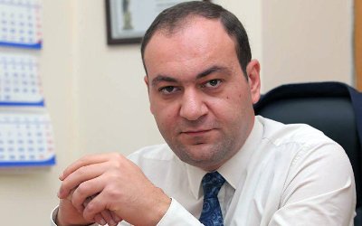 Ինչպես է դատական իշխանությունը կազմակերպում քաղաքական հետապնդումները. Արսեն Բաբայանը «թարմ օրինակ» է բերել