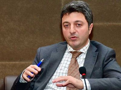 Ադրբեջանցի պատգամավորը պահանջում է փոփոխություններ կատարել Հայաստանի Սահմանադրության մեջ