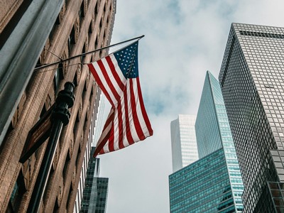 СМИ: США хотят, чтобы Нидерланды и Япония еще больше ограничили поставки оборудования по производству чипов в Китай