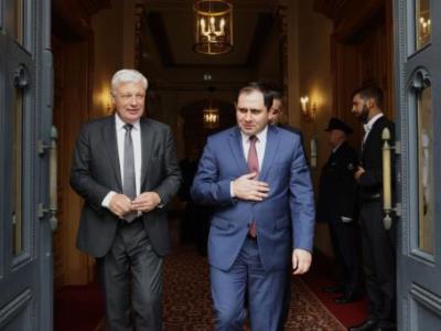 Сурен Папикян встретился с министром обороны Люксембурга