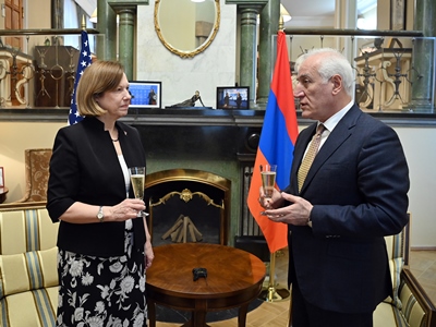 Վահագն Խաչատուրյանը ԱՄՆ անկախության օրվա առթիվ հանդիպել է Հայաստանում ԱՄՆ դեսպանին