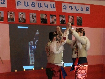 44-օրյա պատերազմում զոհված հերոսների մայրերը հրավիրվել են «Աբովյան» ՔԿՀ-ում կազմակերպված «Մեզ բացակա չդնեք» միջոցառմանը