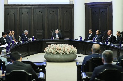 «Փաստ». Կառավարություն հո չէ, «ցնցող նվաճումների» էպիկենտրոն է