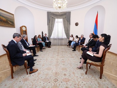 Փոխվարչապետերն ընդունել են ԱՄՆ Միջազգային զարգացման Եվրոպայի և Եվրասիայի բյուրոյի ղեկավարին
