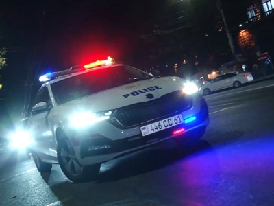 Գիշերը պարեկները կանգնեցրել են «Ֆորդը». 19-ամյա  զինված երիտասարդը փորձել է փախչել. Նա հետախուզման մեջ էր