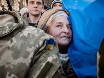 Почти половина украинцев готова к переговорам с Россией, но подавляющее большинство не готово принять российские условия