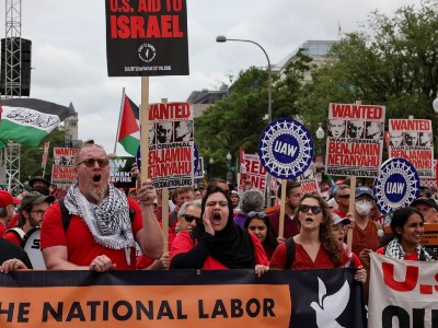 Crowds of protesters gathered outside the White House ahead of Netanyahu's speech to Congress