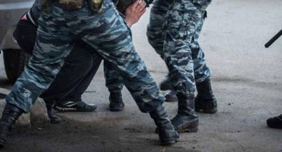 Երեւանի հրապարակում՝ դեպի Տիգրան Մեծ ճանապարհի մոտ մի քանի ոստիկան 2 ջահել տղաների էին ծեծում. ահազանգում է օգտատերը