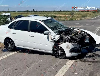 Արմավիրի մարզում բախվել են «Լադա»-ն ու «Lexus»-ը. վերջինը հայտնվել է դաշտում