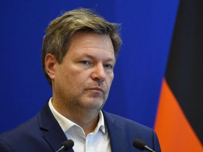 Welt: в ФРГ усилили охрану вице-канцлера из-за поступающих угроз в его адрес