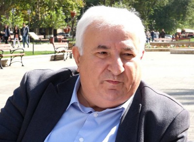 «Իրավունք». Նաեւ եվրակեղծարա՞ր