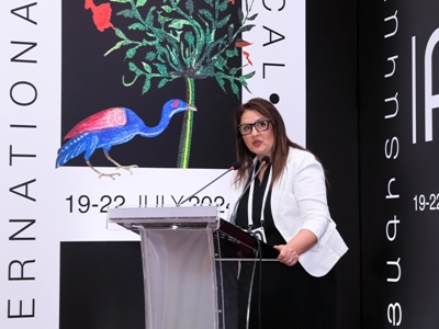 Հայագիտական գործունեությունը Վենետիկի Կա'Ֆոսկարի համալսարանում. Սոնա Հարությունյան