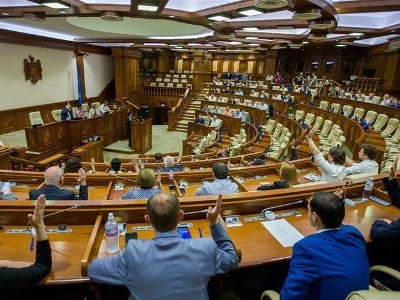 СМИ: В парламенте Молдовы проводят обыск, связанный с делом о госизмене